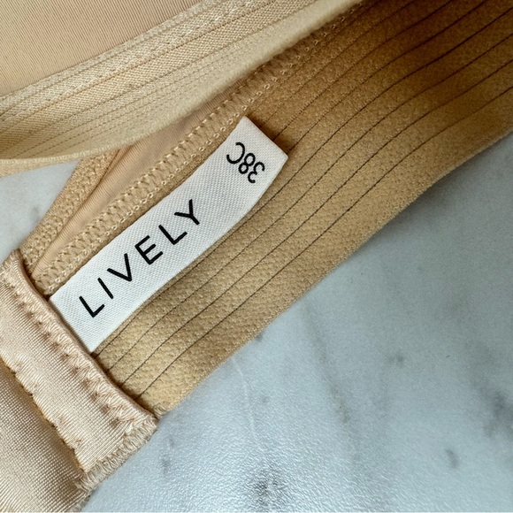 Lively Spacer Bra - Size 38C - Picture 5 of 12